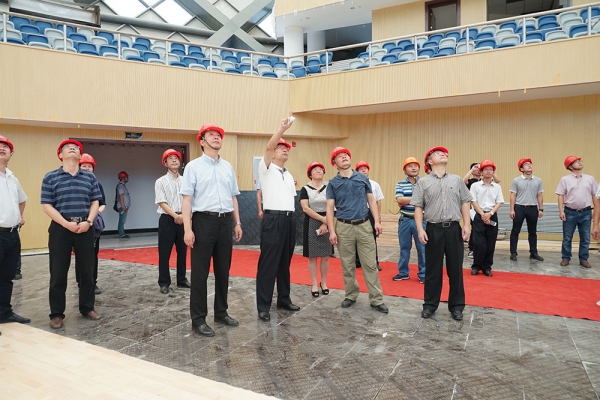 市委書(shū)記史濟(jì)錫、市長(zhǎng)朱晨調(diào)研中立公司承建的民生項(xiàng)目工程