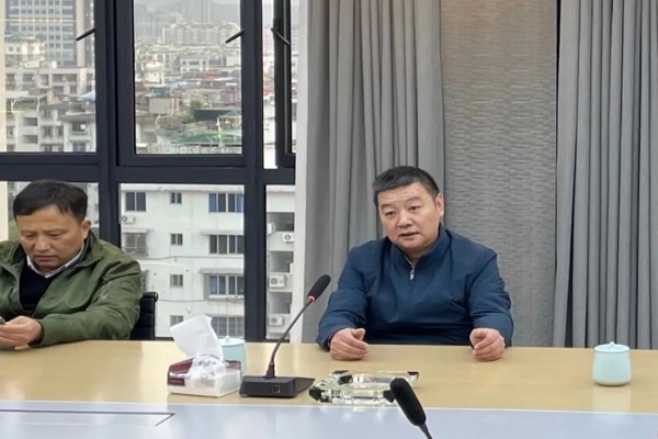 麗水市建設(shè)局黨組書(shū)記、局長(zhǎng)鐘小松一行到浙江中立建設(shè)有限公司走訪